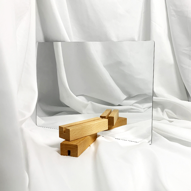 04-Double Sided Mirror